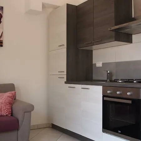 Panoramic View Ev Station Available Lejlighed