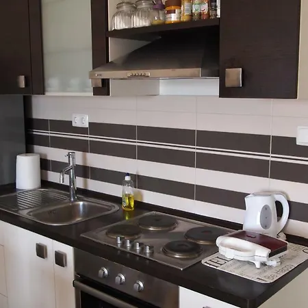 Panoramic View Ev Station Available Apartman