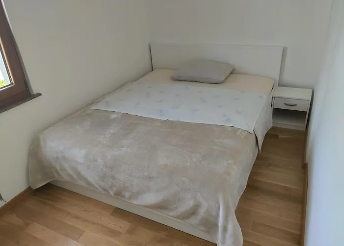 Panoramic View Ev Station Available * קריקווניצה