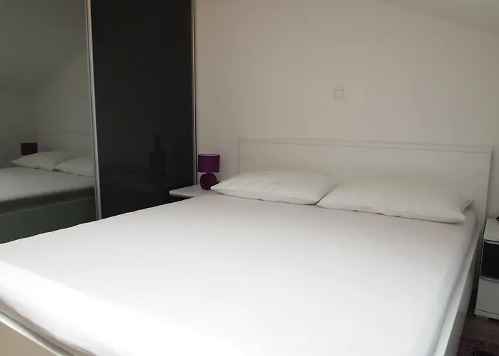 Panoramic View Ev Station Available קריקווניצה