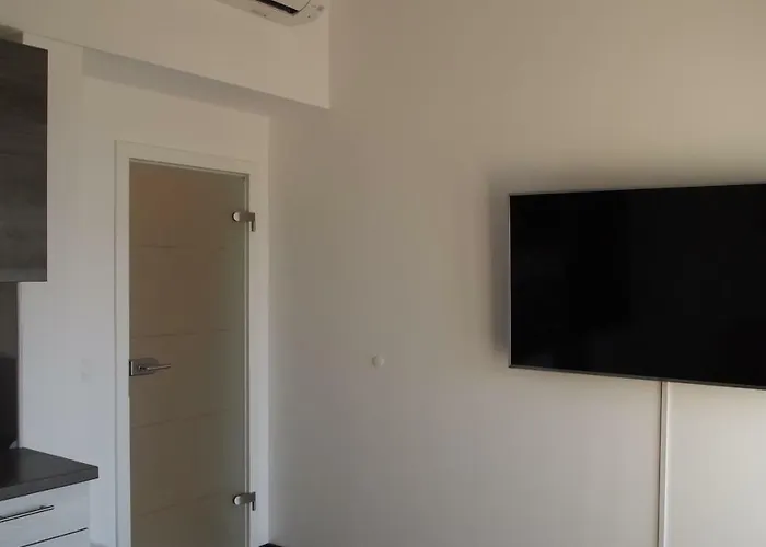 Panoramic View Ev Station Available * קריקווניצה