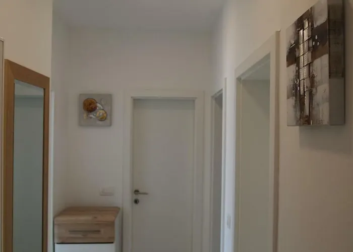 Panoramic View Ev Station Available * קריקווניצה